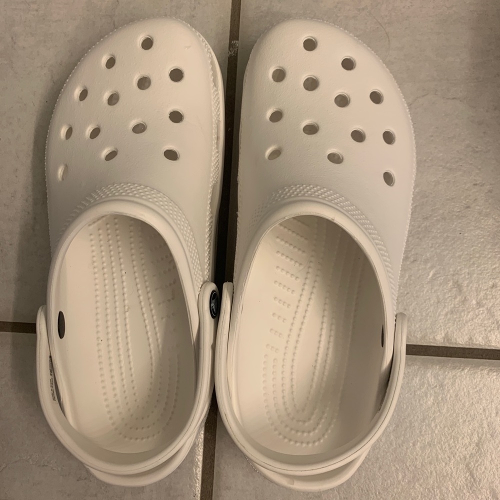 CROCS